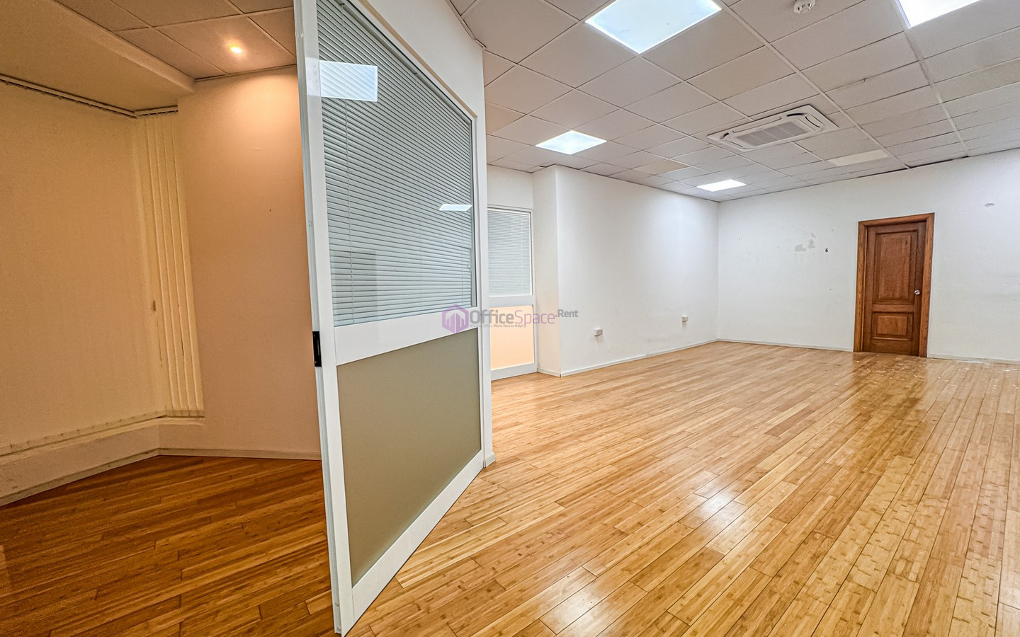 8 Desk Office in Sliema