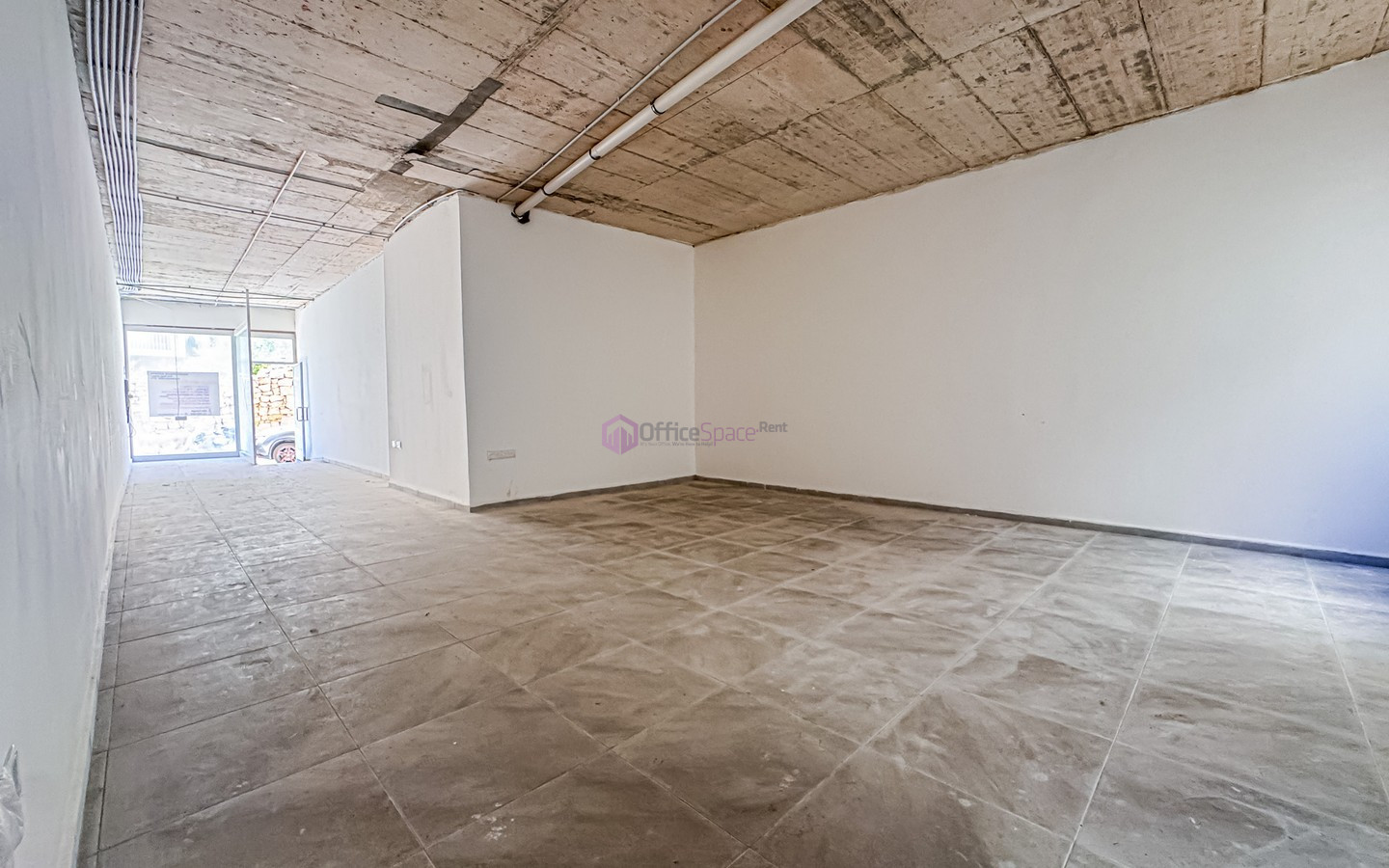 Office for 20 Desks in Hal Balzan