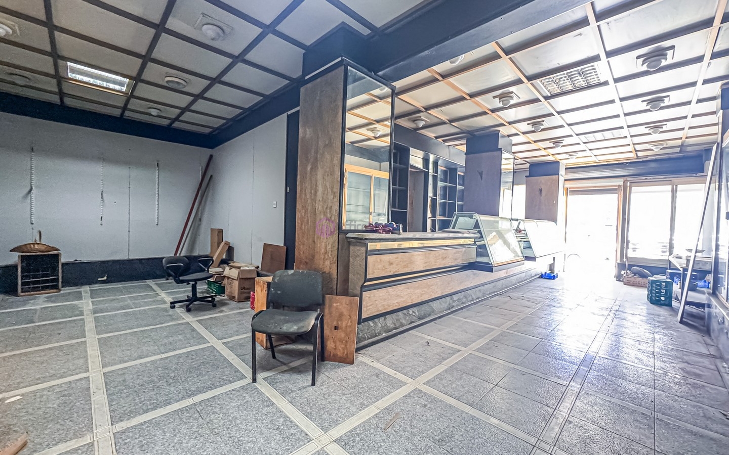 Shop For Sale in Pieta