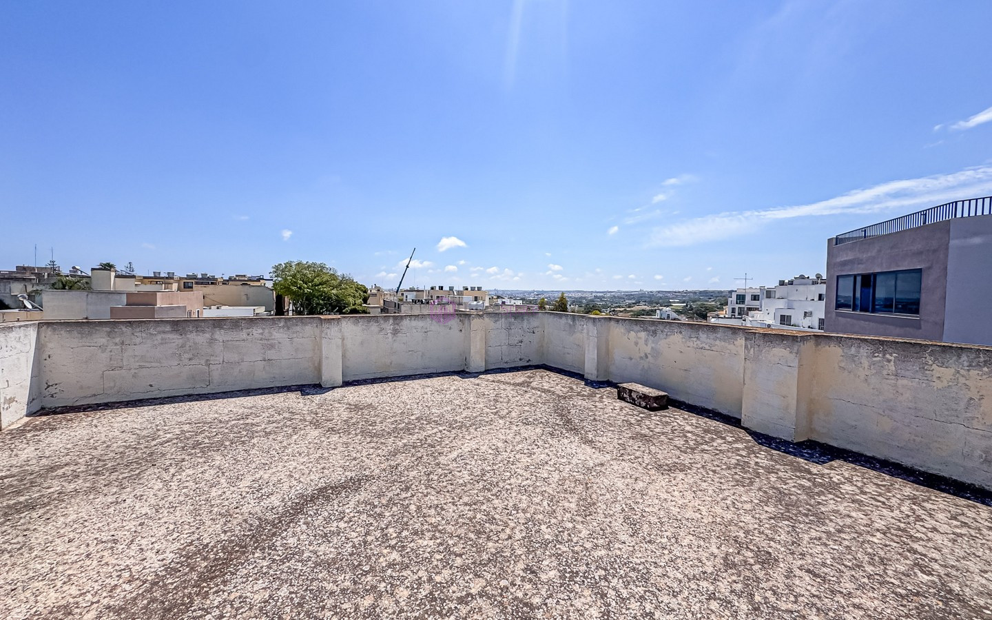 Prominent Corner Offices in Attard