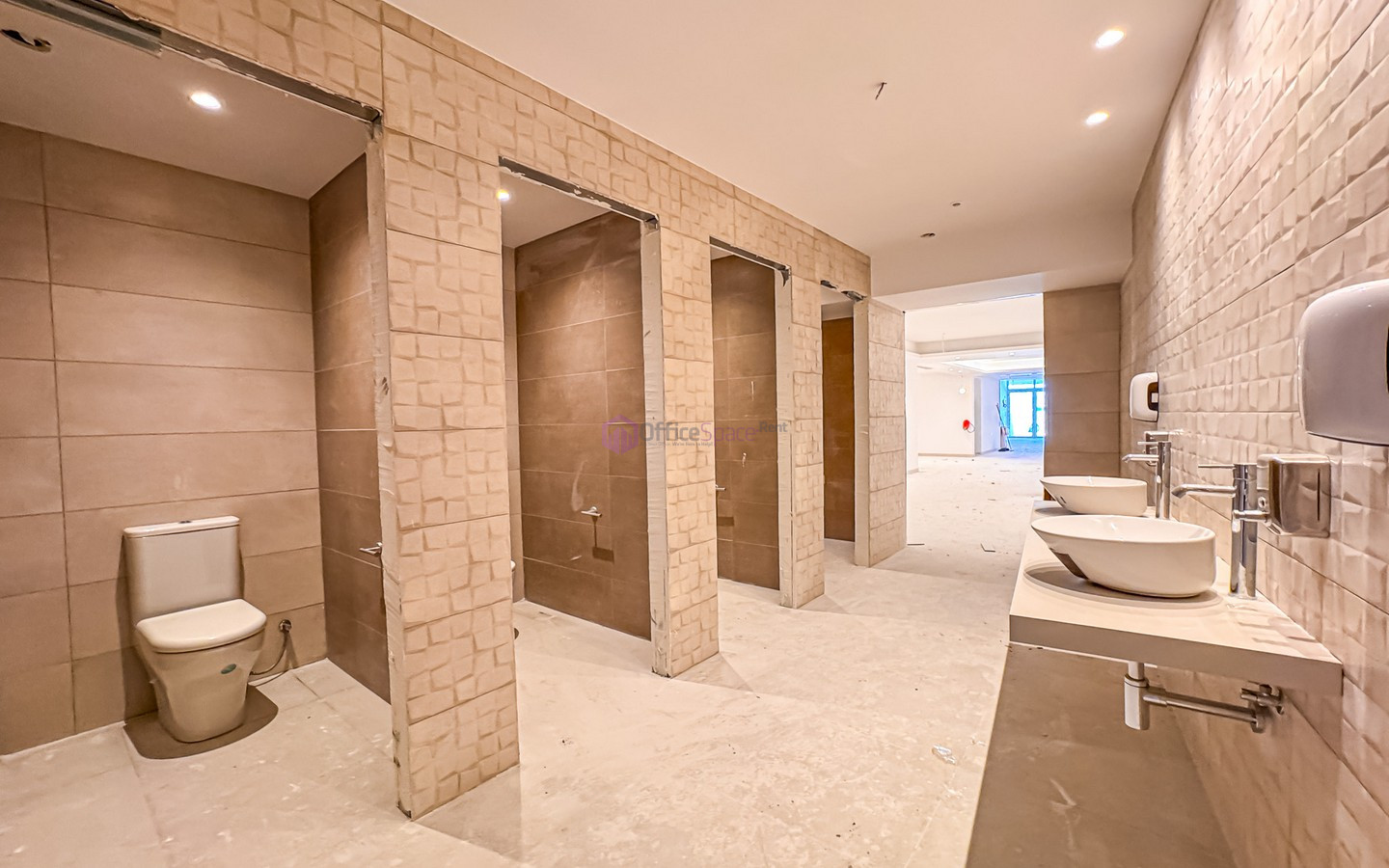 Qawra Commercial Space To Let