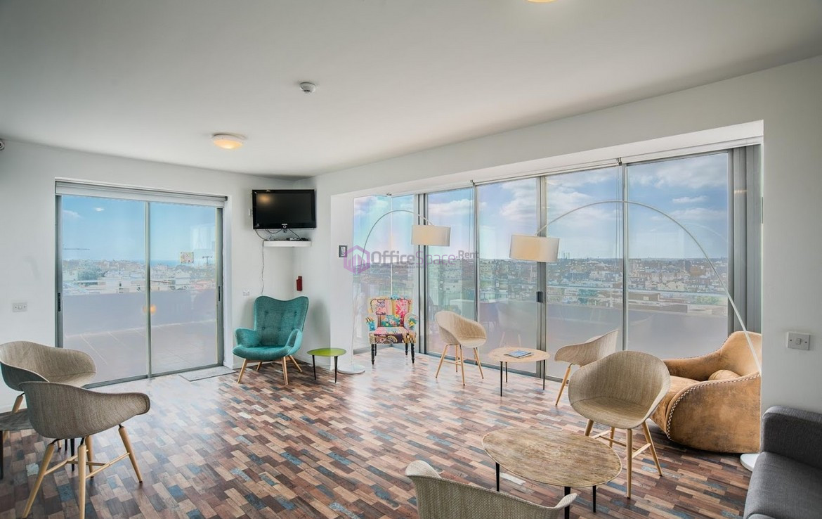 1-5 Desk Serviced Office Malta