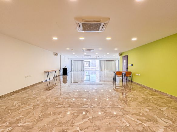 Office for 30 Desks Malta