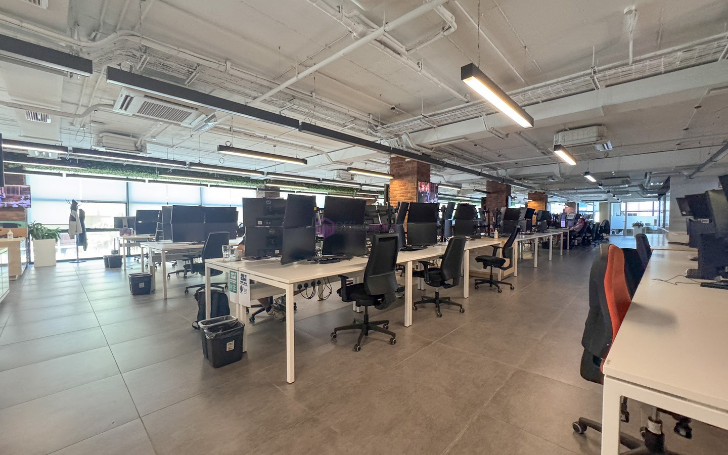 Modern 90 Desk Office St Julians