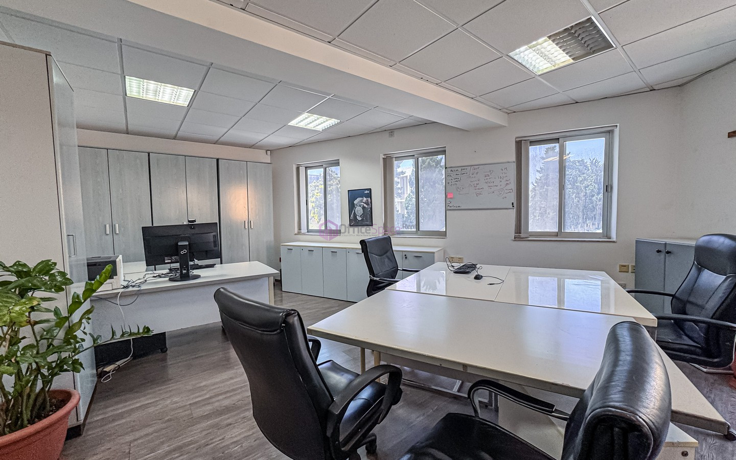 Pieta Office 85sqm To let Pieta Office 85sqm To let