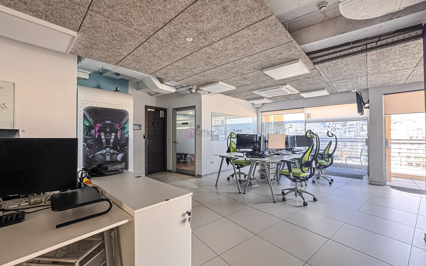 60 Desk St Julians Office