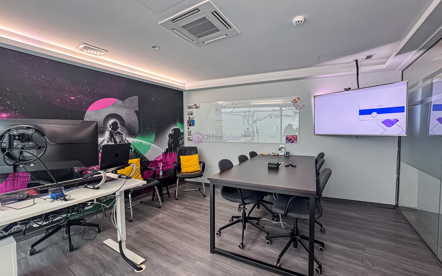 60 Desk St Julians Office