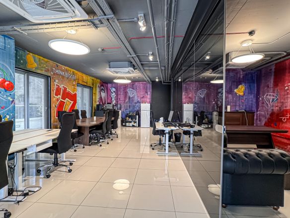 10 Desk Office in St Julians