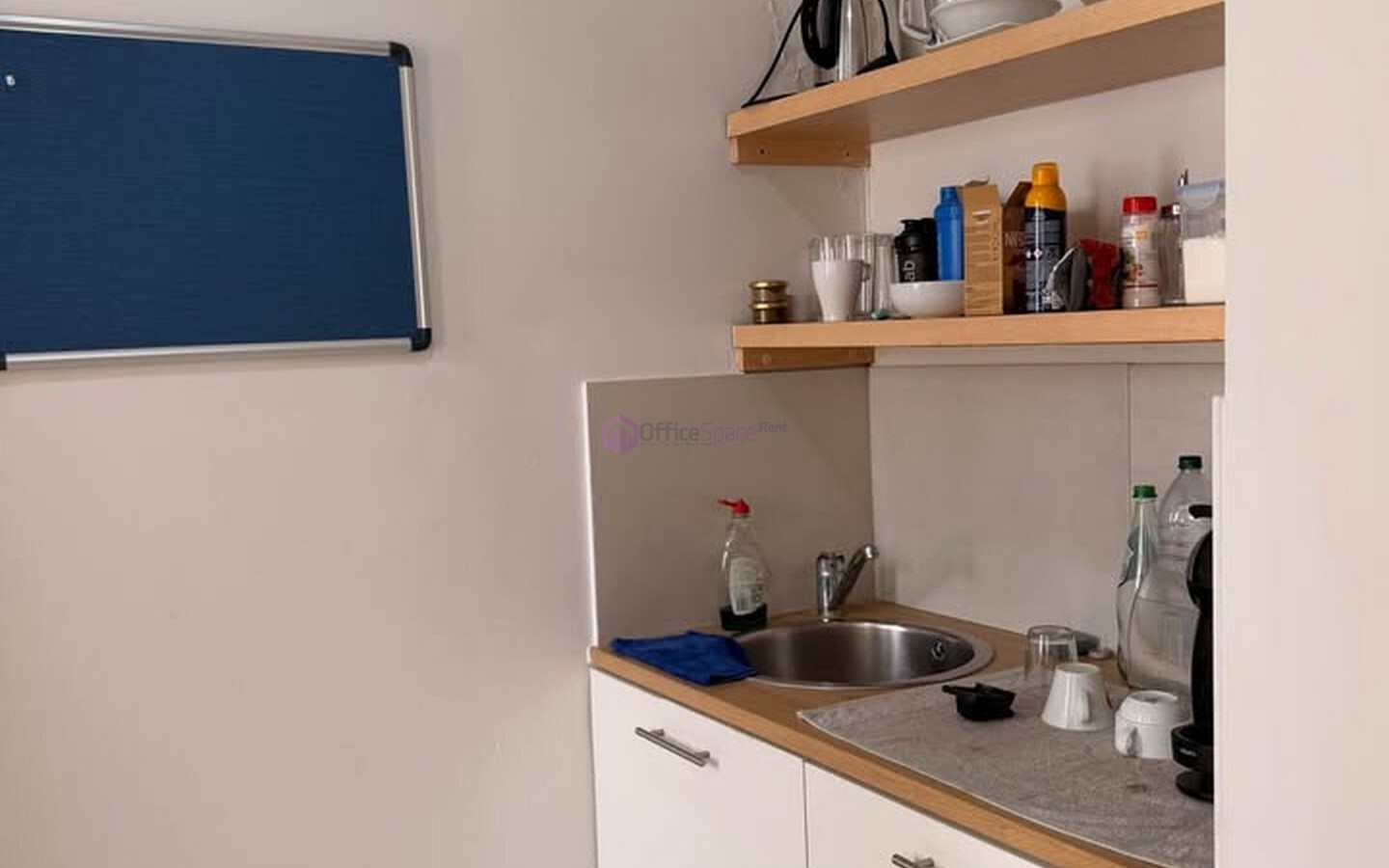 10 Desk Office Space Malta