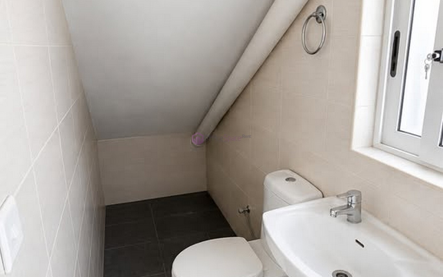 Tarxien Commercial Space