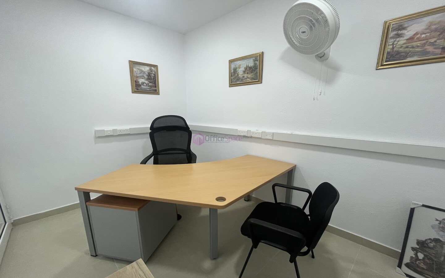1 Desk Mellieha Office