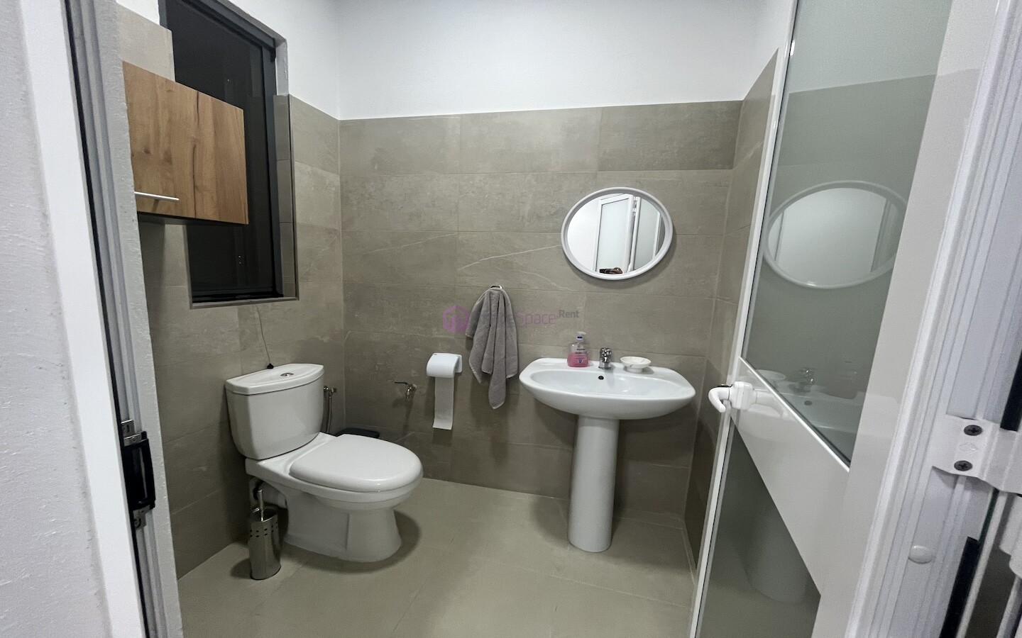 1 Desk Mellieha Office