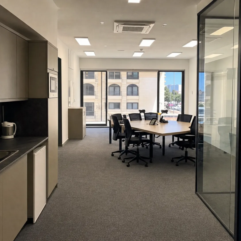 Small Office Suites: Layout Features That Save Space