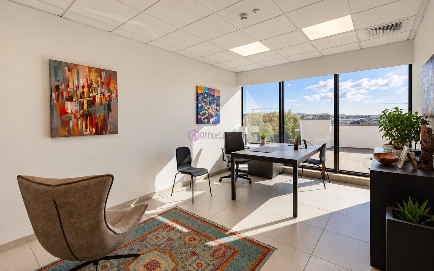 Prominent Penthouse Office To Let