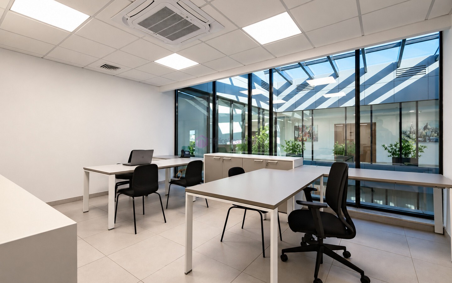 Spacious Penthouse Office To Let