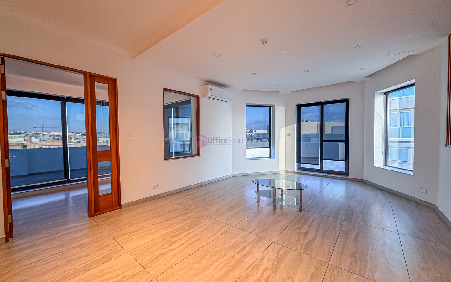 330sqm Penthouse Office to Let in Sliema