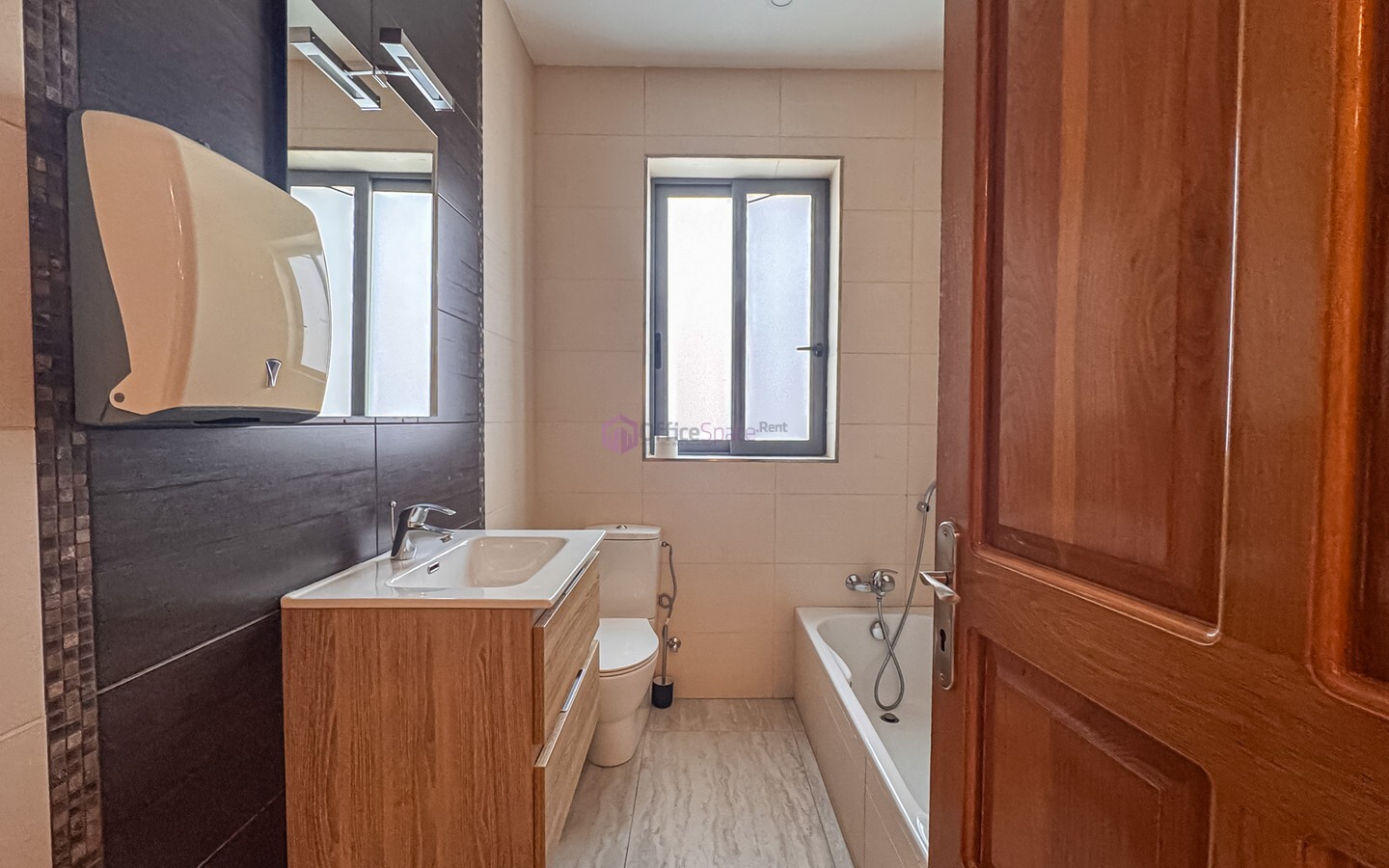 330sqm Penthouse Office to Let in Sliema