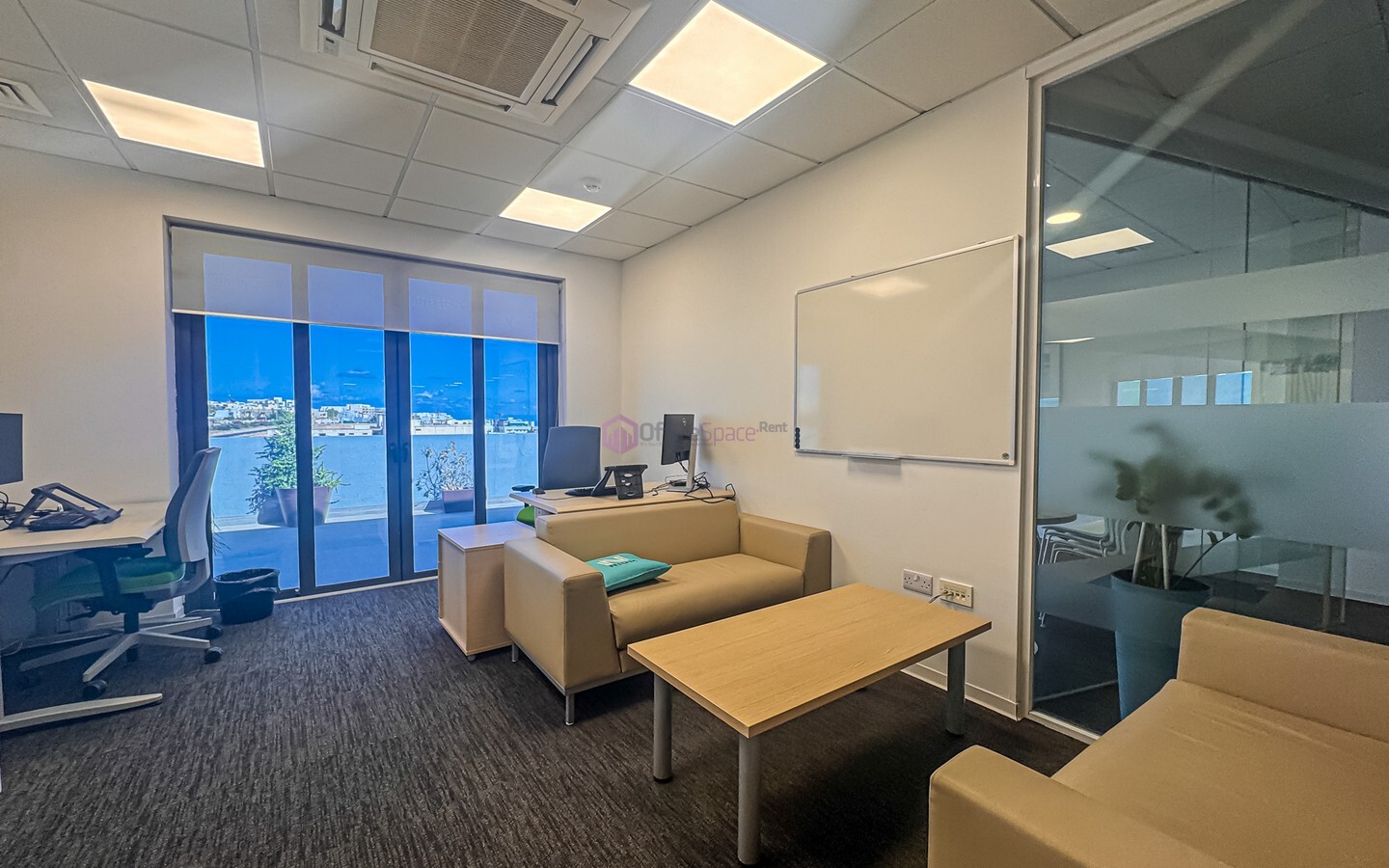 680sqm Penthouse Office in San Ġwann for 50-70 Desks