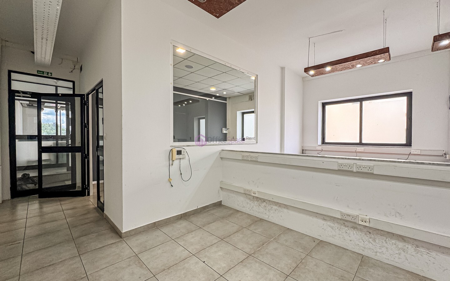 230sqm Showroom and Office Space to Let in Luqa