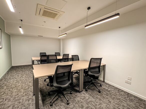 8 Desk Serviced Office to Let in St Julian's