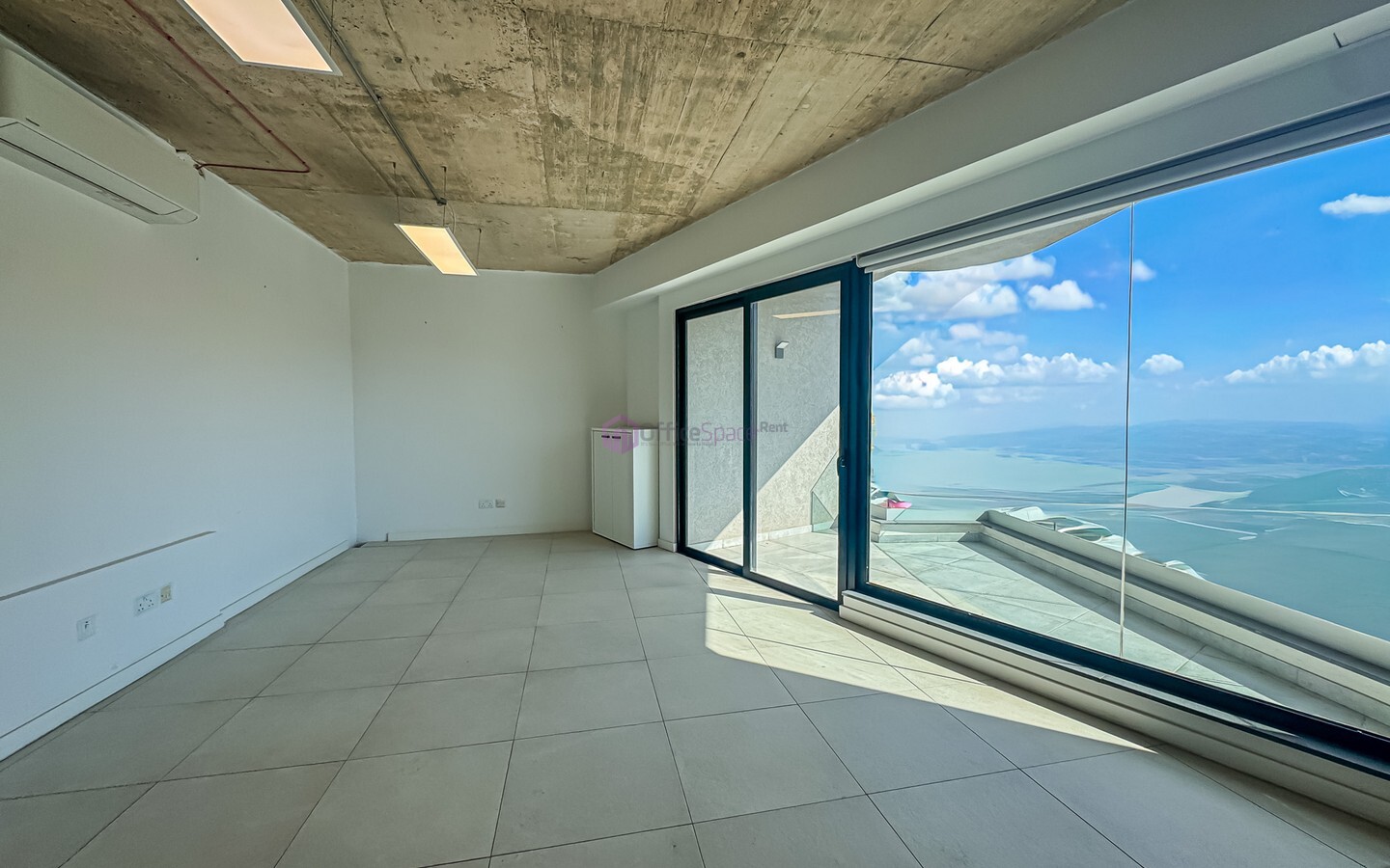 Office for 6 Desks in Malta