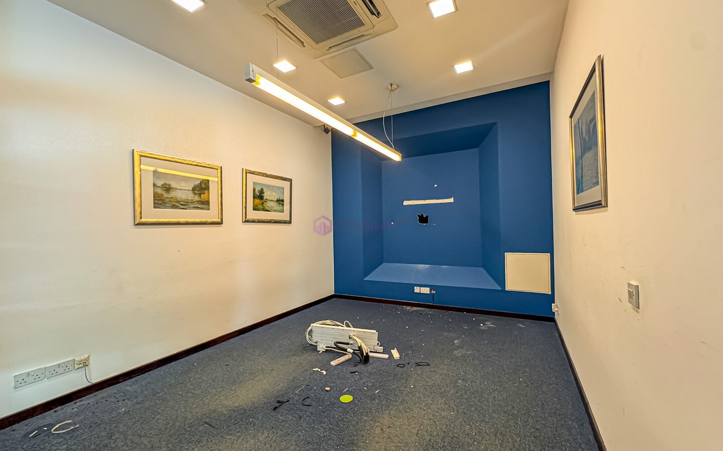 900sqm Ground Floor Office or Showroom to Let in Mrieħel
