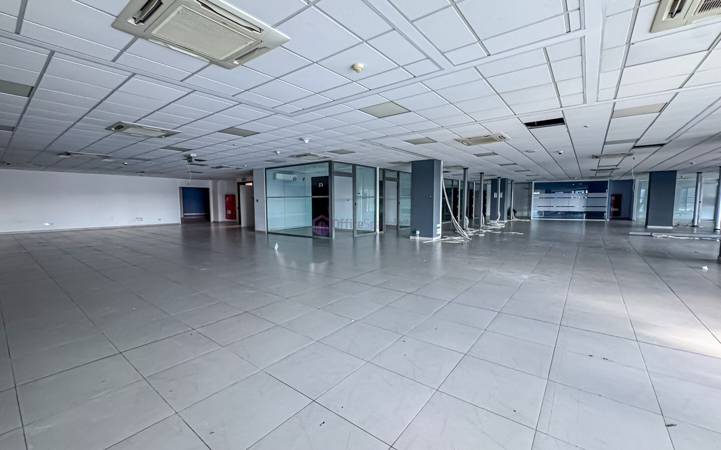 Office to Let in Mrieħel 120 Workstations