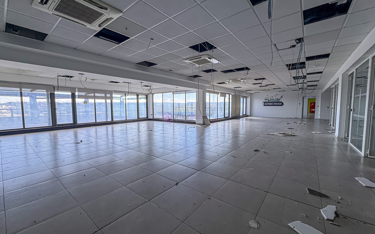 980sqm Penthouse Office to Let in Mrieħel
