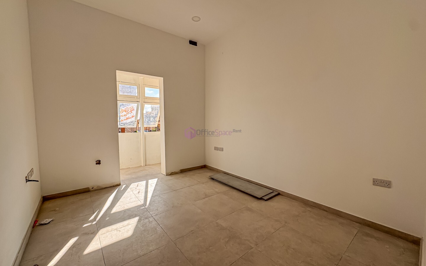 156sqm Office & Retail Property to Let in Paola