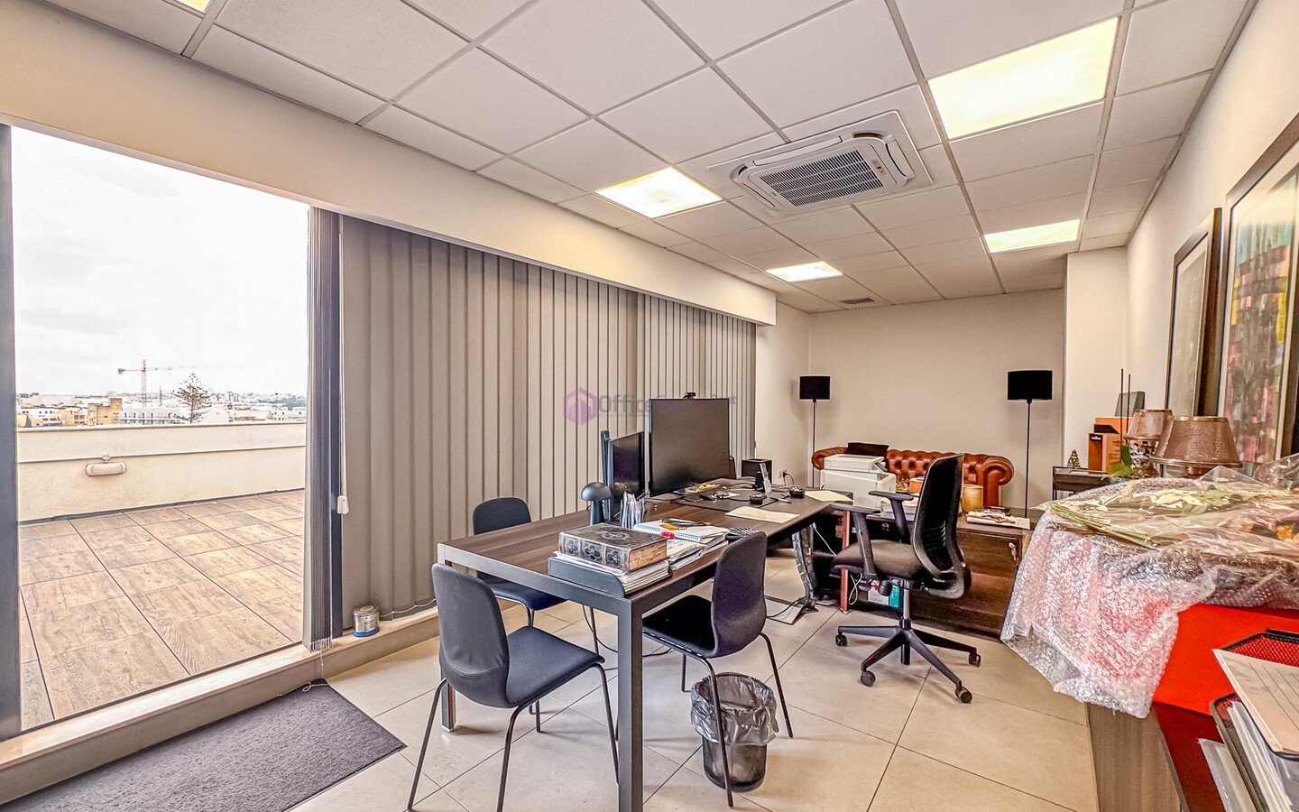 Spacious Penthouse Office To Let