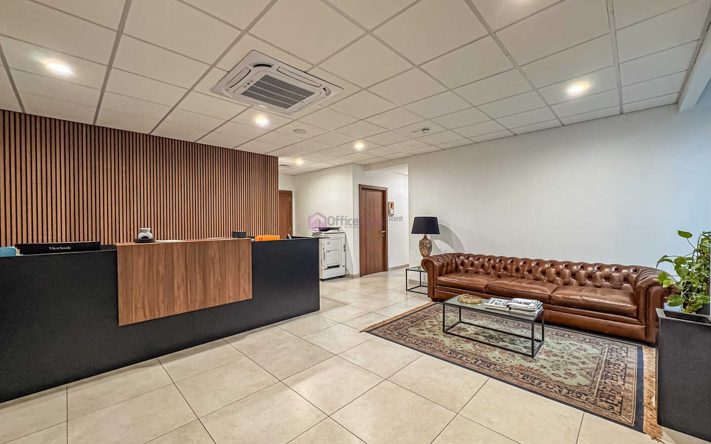 Spacious Penthouse Office To Let