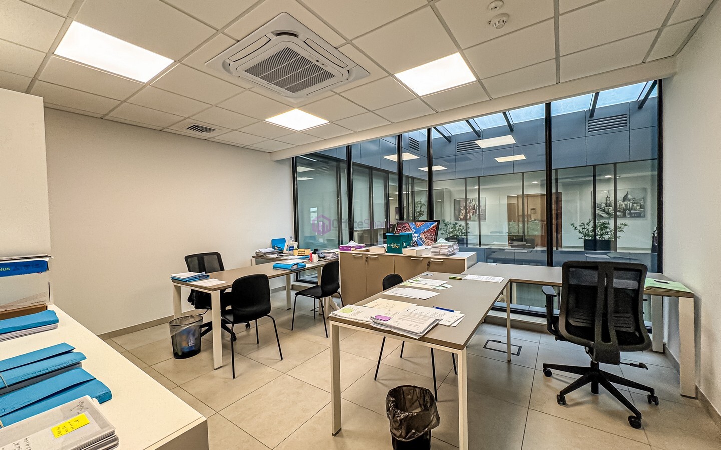 Spacious Penthouse Office To Let