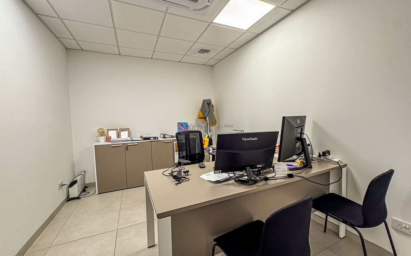 Spacious Penthouse Office To Let