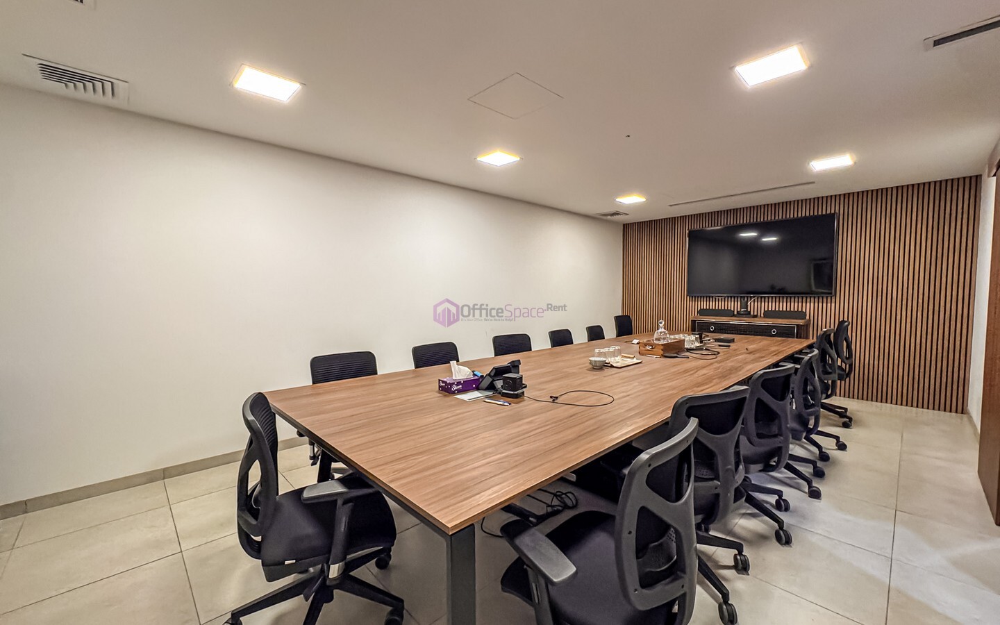 Spacious Penthouse Office To Let