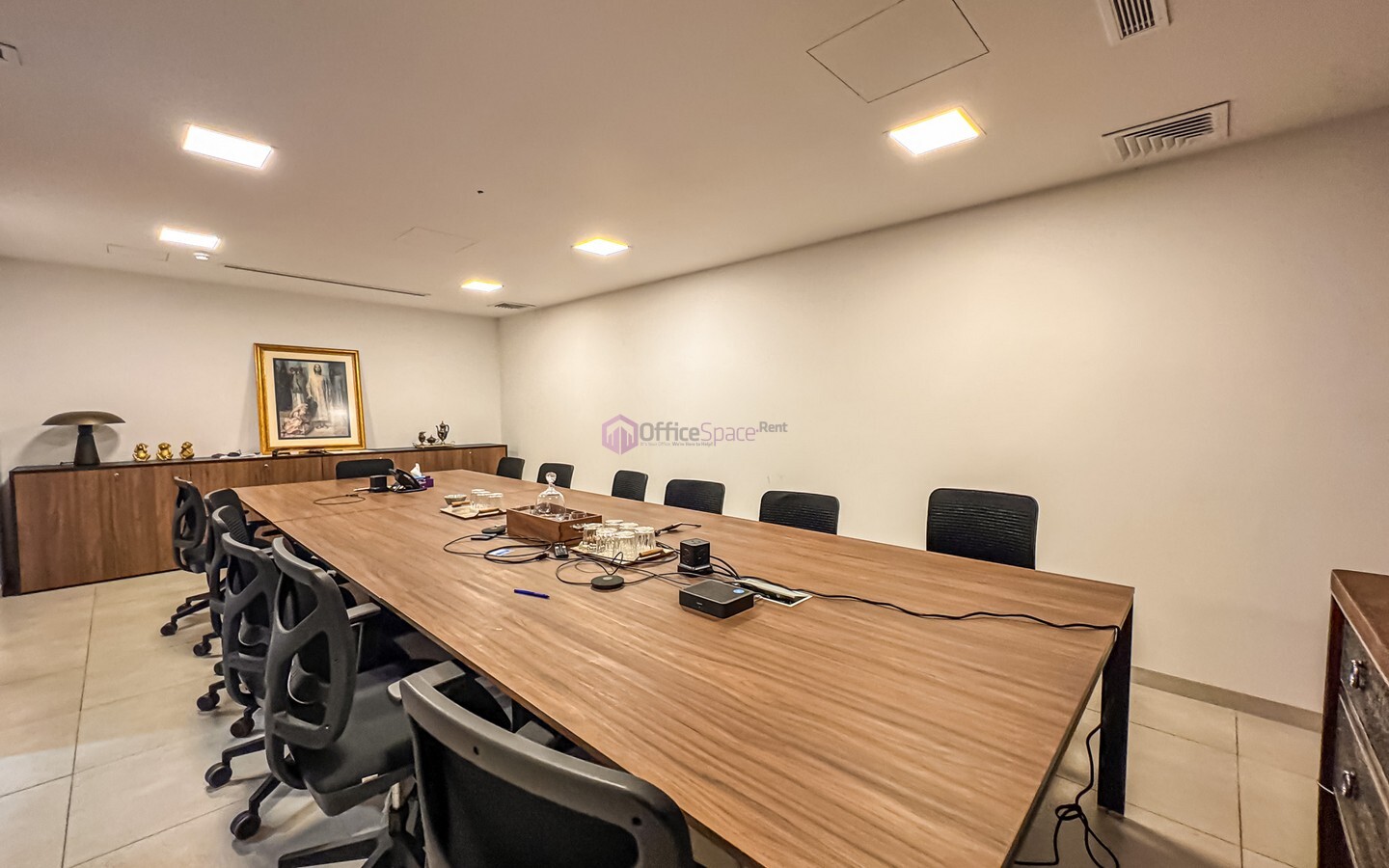 Spacious Penthouse Office To Let