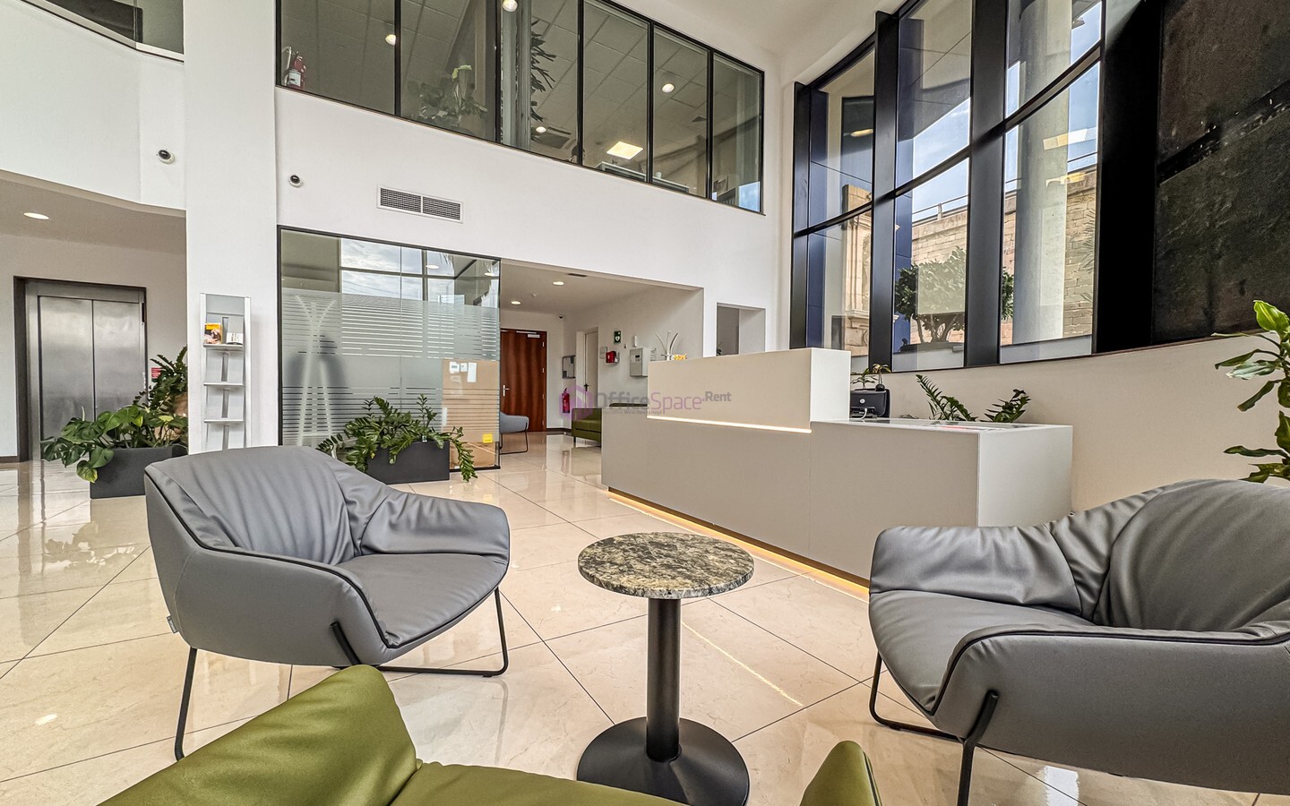 Spacious Penthouse Office To Let