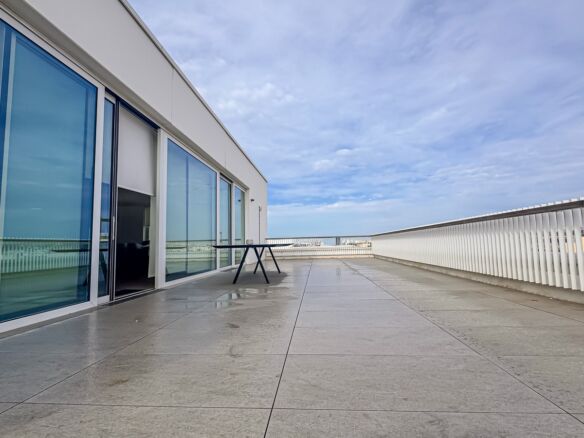 286sqm Penthouse Office to Let in Mriehel