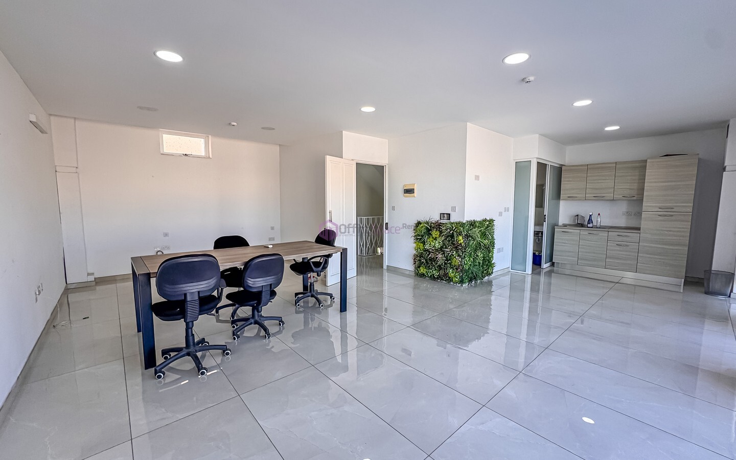 6 Desk Office in Malta