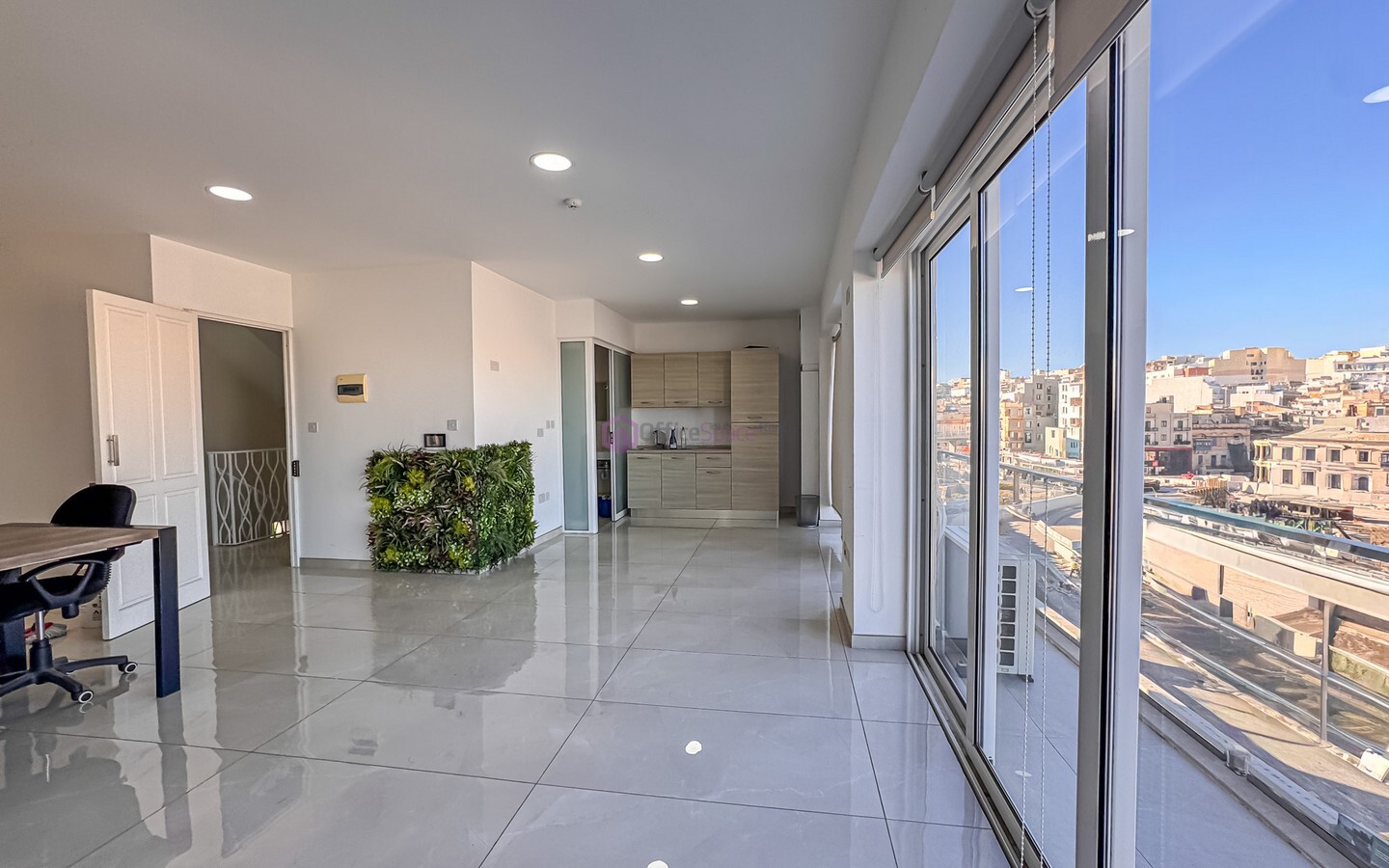 6 Desk Office in Malta