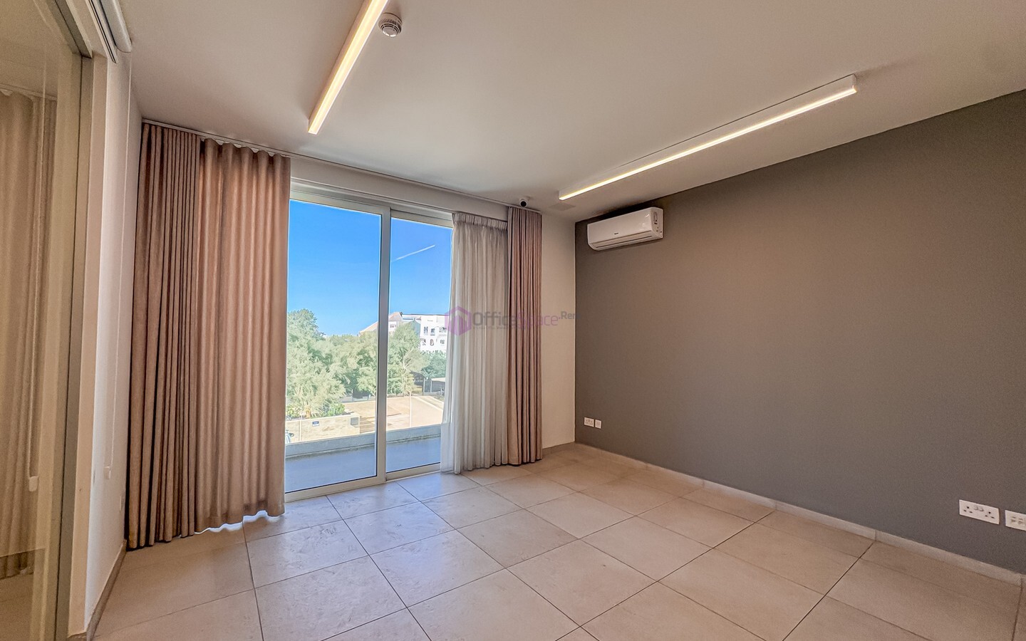 Flagship Office Building To Let in Mosta