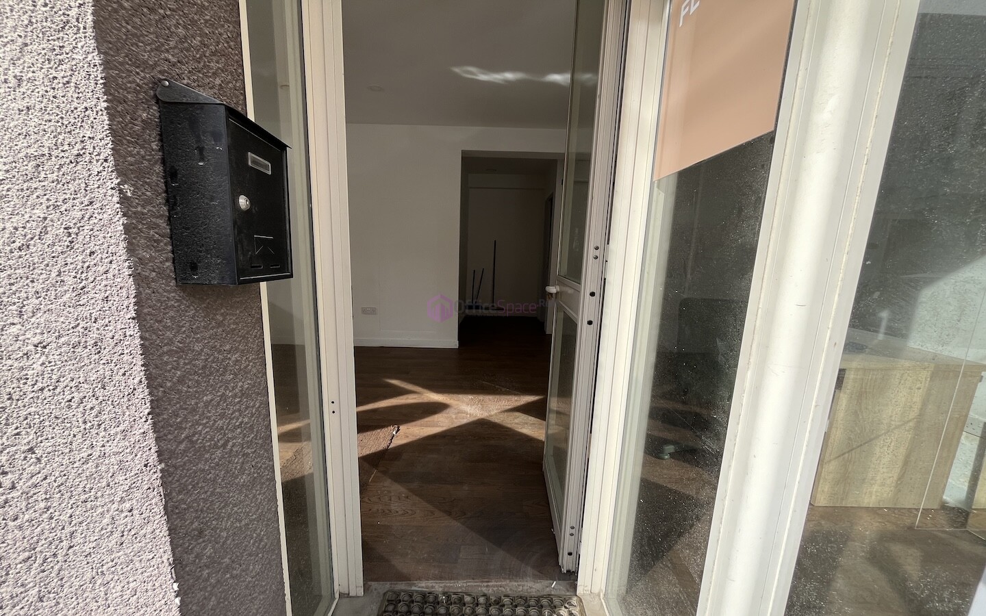 3-4 Desk Office To Let Birkirkara