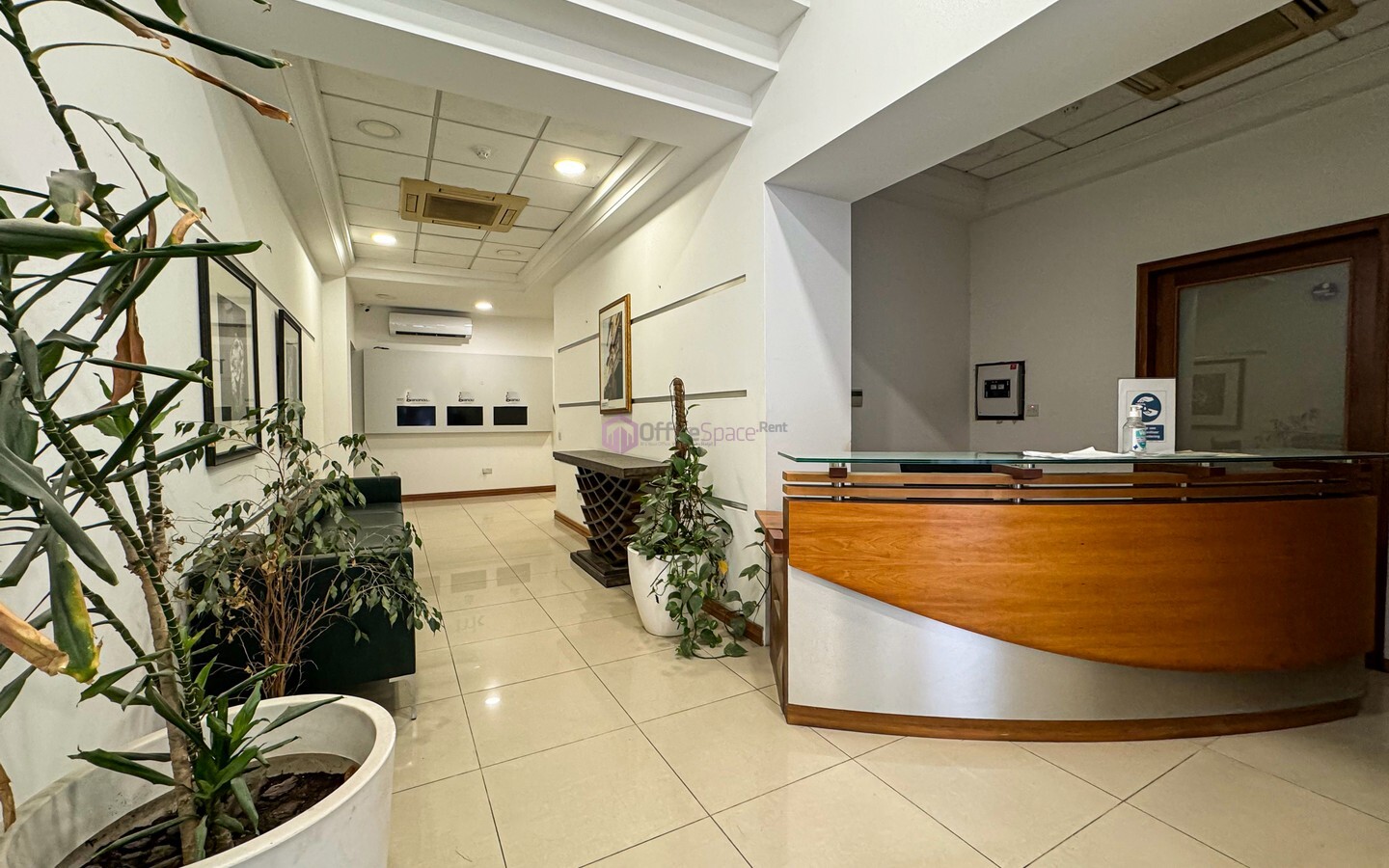 15 Workstations Office in Malta