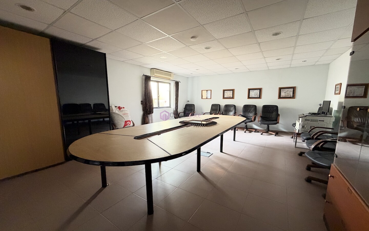 Commercial Floor To Rent Zabbar