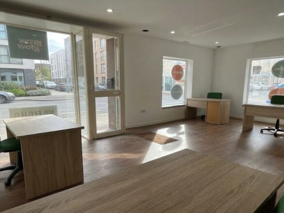 3-4 Desk Office To Let Birkirkara