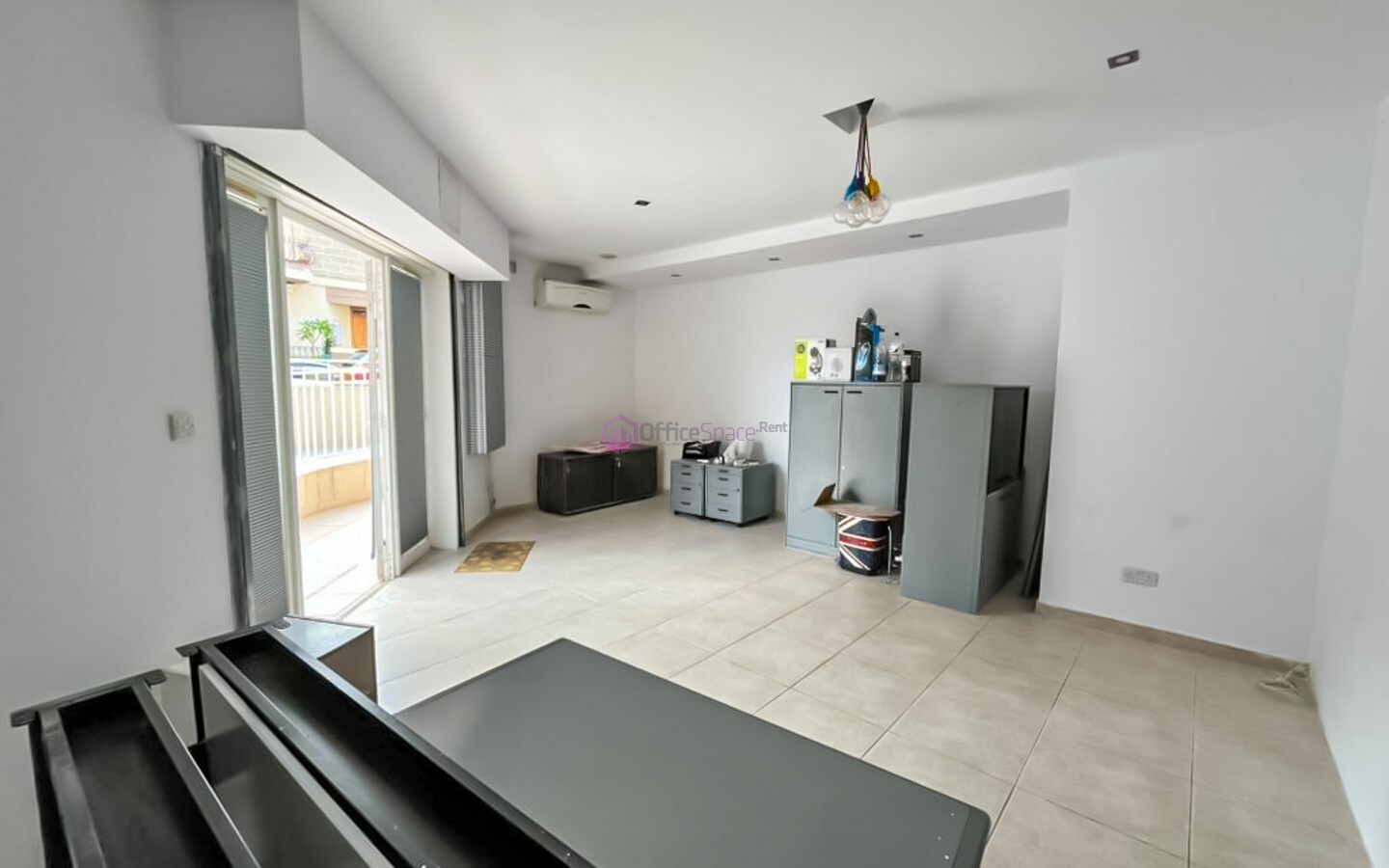 2-3 Desk Office Attard Rent 2-3 Desk Office Attard Rent