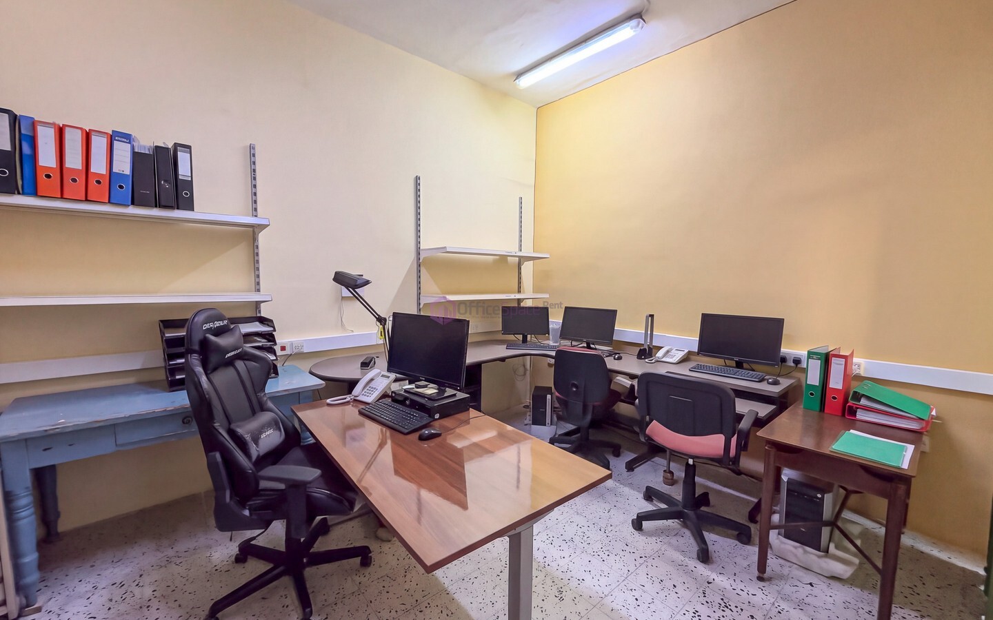 Commercial Space To Rent Mosta